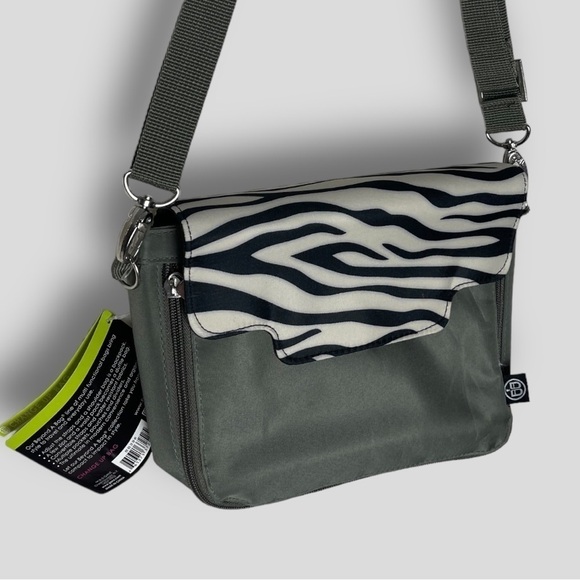 Ganz Beyond A Bag , 3 Sacs in One | Color: Green Blue  | Size: 3 Sacs in 1 - Picture 5 of 16